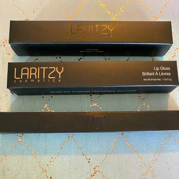 Laritzy Makeup Bundle  - Lip Liner - Lip Colours - Brand new and never opened! - Picture 2 of 8